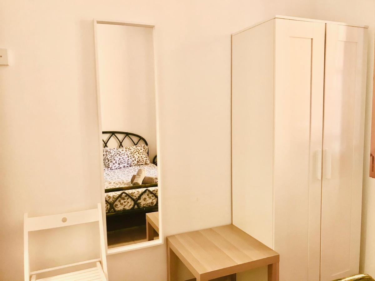 Beachfront Rooms マリーナ・ディ・ラグーザ エクステリア 写真